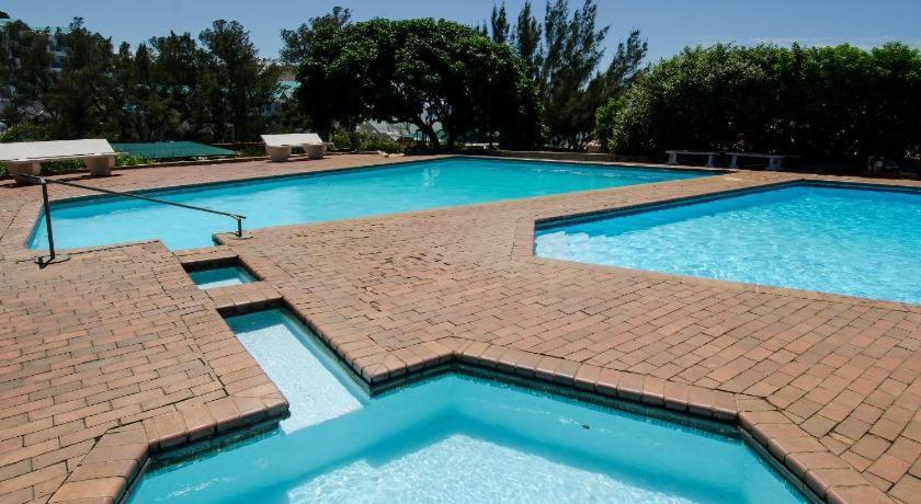 Umdloti Holiday Resort Apartments Exterior photo
